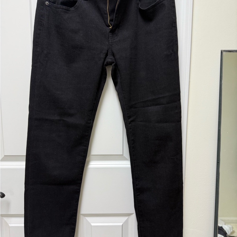 Men’s slim and stretchy Black Jeans